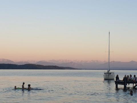 Central Starnberg And Surrounded By Nature エクステリア 写真